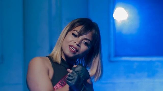 Sandrah Koko - Fais moi confiance (By_daewoo_2k19) смотреть онлайн