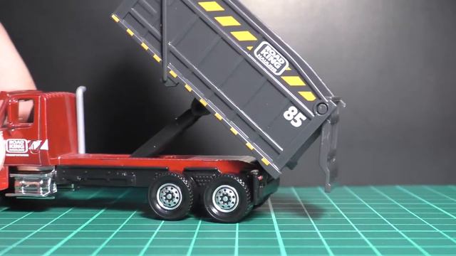 International dump truck by Matchbox. I was disappointed. 1:64 diecast смотреть онлайн