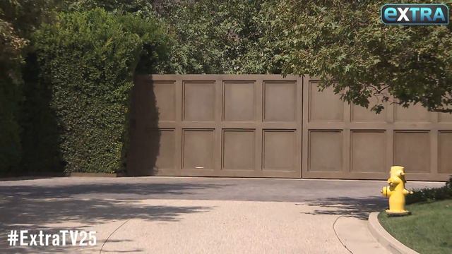 Mansions & Millionaires: Inside This $1-Billion Beverly Hills Property смотреть онлайн