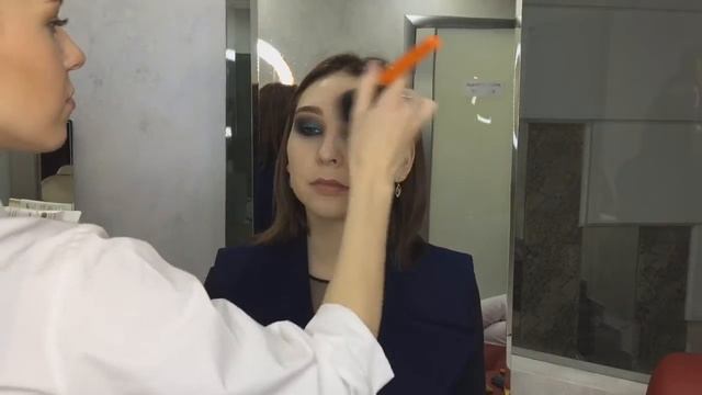Вечерний макияж и экспресс укладка в СК_ Мосунова. Стилист - Наталья Бабаченко. смотреть онлайн