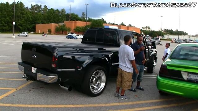 FORD F-350 Lariat (SUPER DUTY) Dually on 24s (Crew Cab) смотреть онлайн