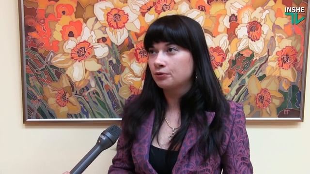 «Мальвы Николаевщины»: в краеведческом музее открылась выставка Елены Тригуб смотреть онлайн