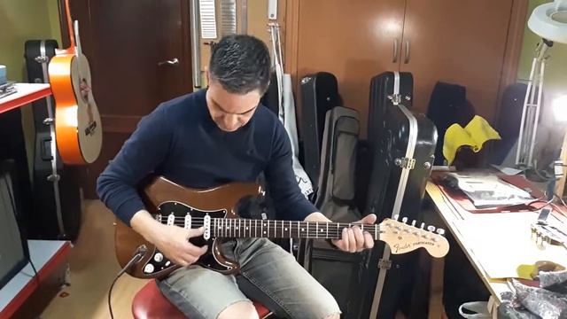 Fender Stratocaster Highway 1, mejorada y modificada смотреть онлайн