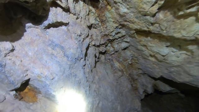 SCREAMER IN THE WALL! - Metal Detecting Gold In An Abandoned Mine!