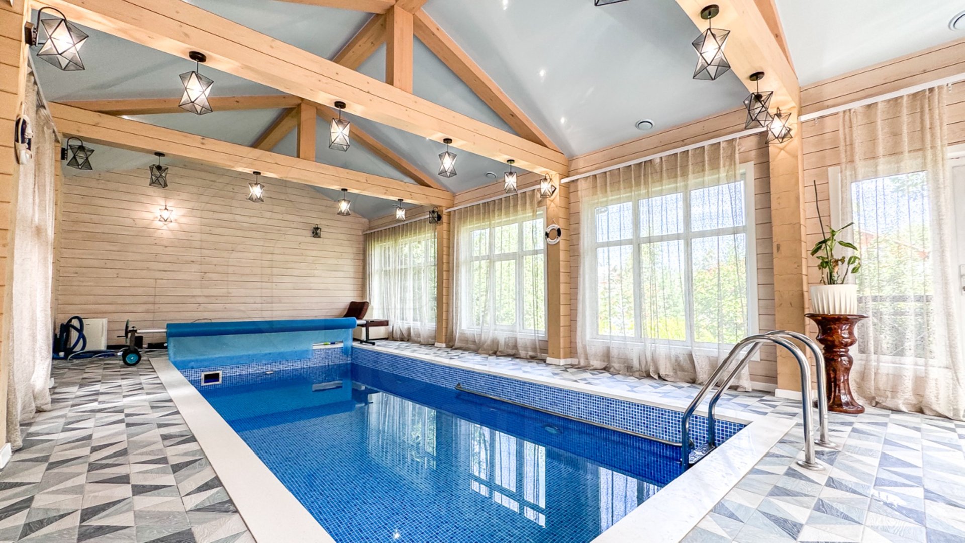 Видео-обзор по коттеджу на Байкальском Тракте - 19 км (продажа) смотреть онлайн