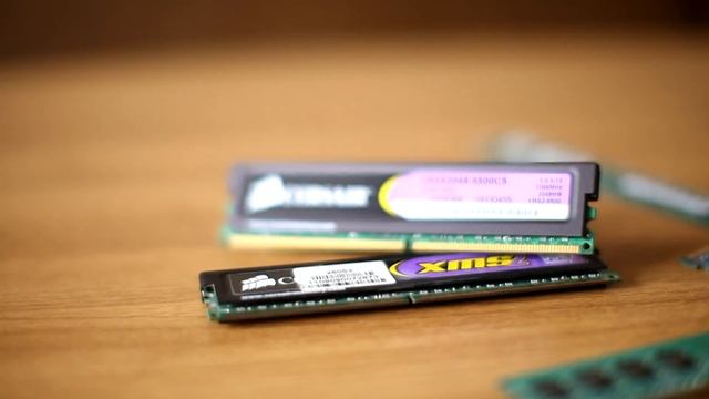 HiEnd самая быстрая память из прошлого DDR2 Corsair 1066Mhz