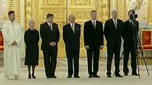 Посол Марокко в национальный костюм в Кремле смотреть онлайн