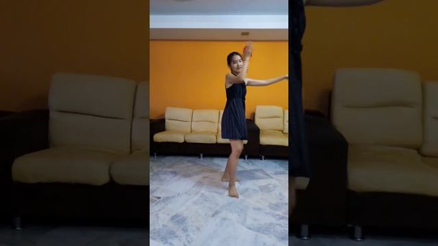 [Dance Cover] HANN - (G)I-DLE by Qi смотреть онлайн