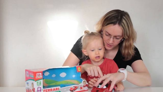 Ferrari radiocommandée B Junior смотреть онлайн