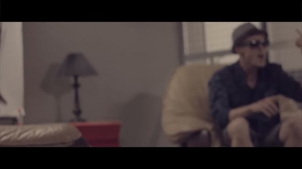 Kwabs - Walk (OFFICIAL Curricé cover)