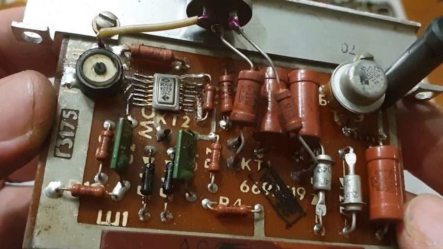Разборка осциллографа С1-74. Результат порадовал, отличное содержание!!! смотреть онлайн