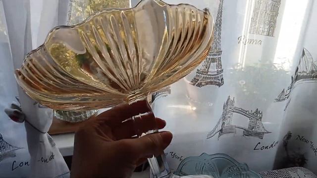 вазы фруктовницы времён СССР.#посудассср #вазыпресованоестеклоссср#цветноестекло #винтажссср #вазы# смотреть онлайн