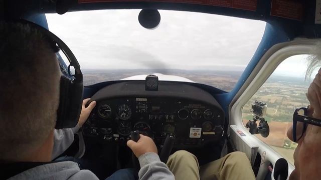 RECREATIONAL PILOT TRAINING: Steve's 1st lesson to depart and join the circuit смотреть онлайн