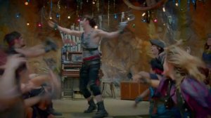 Песня НАСЛЕДНИКИ. Песня Умы - What's my name