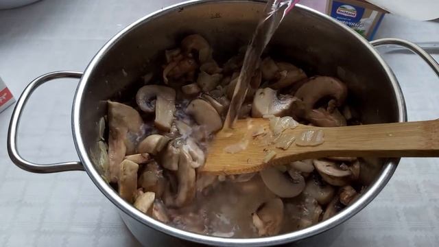 Крем-суп из шампиньонов. Очень вкусный и простой суп! Пальчики оближешь! смотреть онлайн