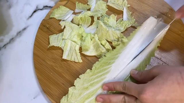 Цезарь как в ресторане . Универсальный, легкий салат который сможет сделать каждый ! Казакша рецепт смотреть онлайн