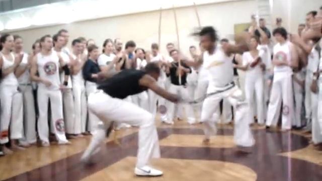 Капуэро - трюки 1 - ч6 смотреть онлайн