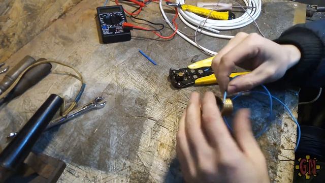 СДЕЛАЛ НОВЫЕ ПЛАФОНЫ И ОТРЕСТАВРИРОВАЛ ЛЮСТРУ смотреть онлайн