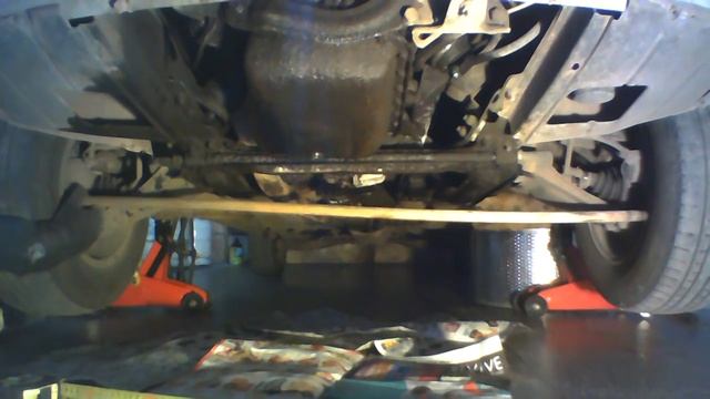 Como alinear el tren delantero del automovil con un palo de escoba. смотреть онлайн