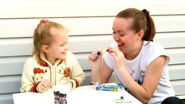 НЕЛОПАЮЩИЕСЯ ПУЗЫРИ ИЗ ТЮБИКА | ШАЛТАЙ БОЛТАЙ ПУЗЫРИ | BUBBLE FROM THE TUBE смотреть онлайн