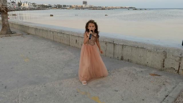Girl singing Tina Turner cover on the seafront SIMPLY THE BEST from Alisa Smirnova смотреть онлайн