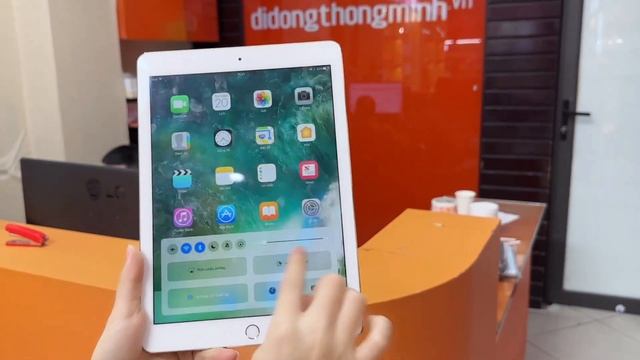 Có nên mua iPad Pro 9.7 khi giá đã quá RẺ? Đánh giá chi tiết nhất! dReviews смотреть онлайн