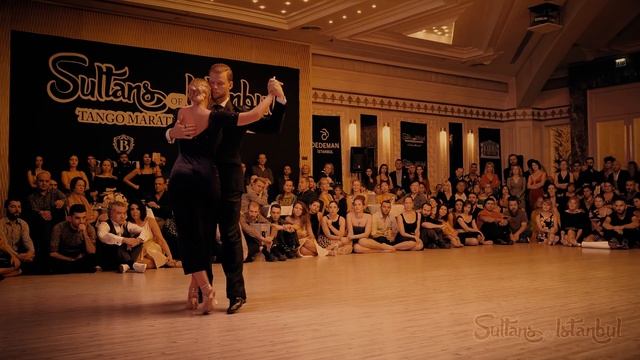 Wonderful! Katerina Zak & Max Izvekov - La Cachila by Carlos Di Sarli #Sultanstango'19 смотреть онлайн