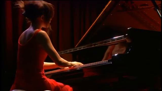 Scarlatti - Piano Sonata in B minor K. 87 - Yuja Wang смотреть онлайн