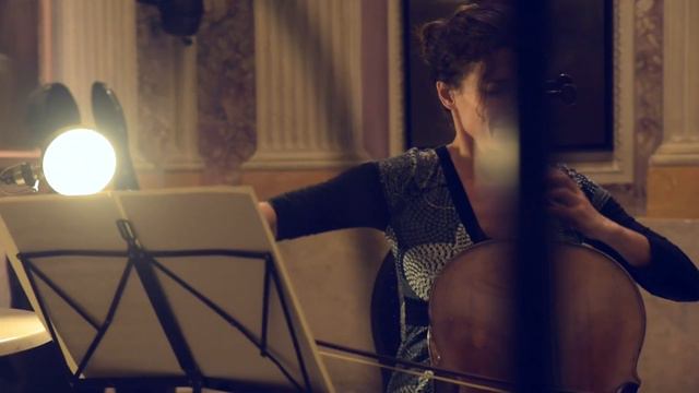 Schumann - Träumerei, from Kinderszenen No. 7 - unterBlumen смотреть онлайн