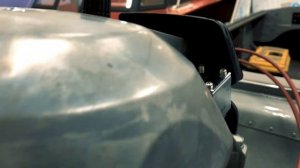 Мотолодка ОБЬ-1. Ветровое стекло Комфорт, ходовой тент. Покрашена в желто-серый цвет