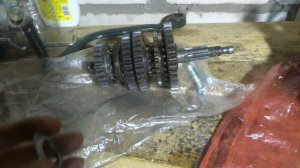 Хитрая шайба в коробку передач мото Урал.