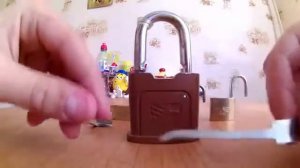 Как открыть навесные замки  Вскрытие навесного замка