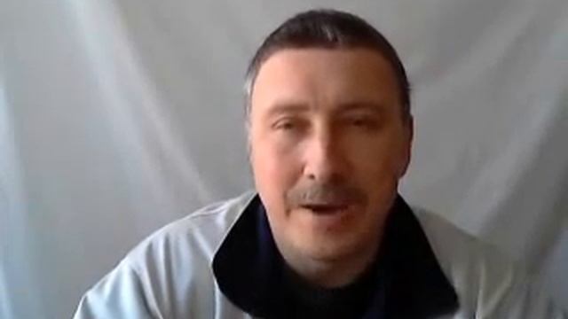 Начинающий удалённый работник предлагает свою помощь в качестве стажёра смотреть онлайн