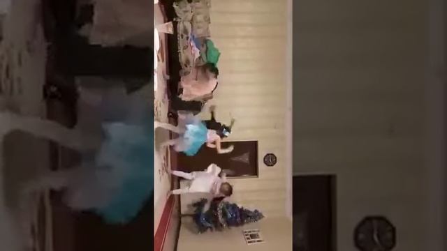 Танец маленьких утят детки смотреть онлайн