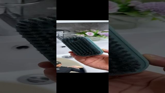 Щетка для мытья посуды универсальная с дозатором для моющего средства #short #shorts смотреть онлайн