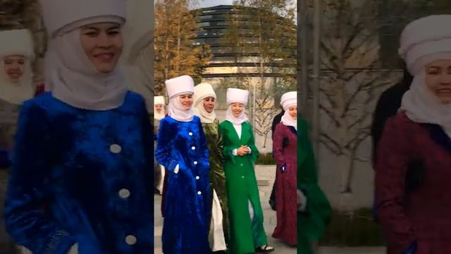 Маруся повстречала красивых девушек в национальных костюмах смотреть онлайн