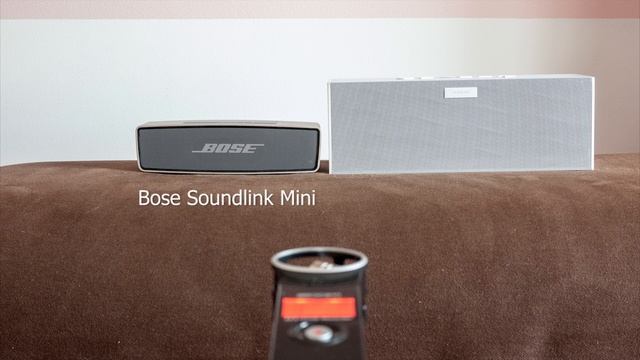 Bose Soundlink Mini vs. Big Jambox смотреть онлайн