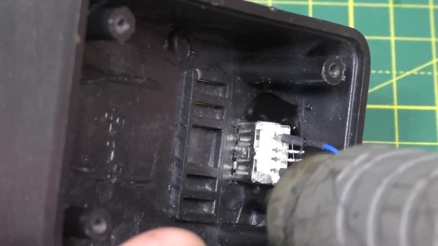 ЭТО ГЕНИАЛЬНО! Что я сделал из зарядного от телефона! смотреть онлайн