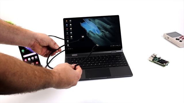 This Device Can Turn Your Phone Into A Laptop! NexDock 360 Hands-On смотреть онлайн