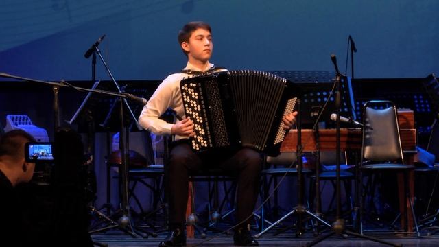В. Гридин - обработка укр.нар. песни "Ехал казак за Дунай". Исполняет Пётр ЯРИНЕНКО смотреть онлайн