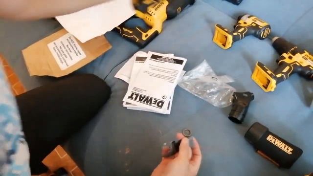 Распаковка: набор аккумуляторного инструмента Dewalt DCKSS676D2 Brushless Cordless 6-Tool Combo Kit смотреть онлайн