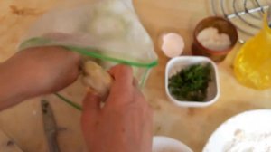 Как пожарить замороженные кабачки слайсами.