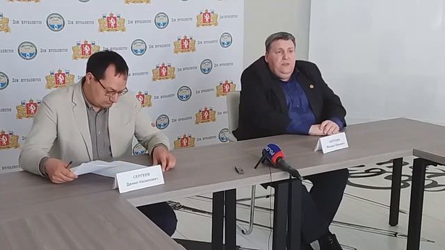 Одна из главных опасностей на дачах - клещи. Грызуны - главная кормовая база для клещей смотреть онлайн