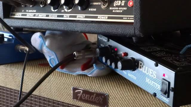 MARLBORO QSB-II, Quadra Sound Blender w/reverb, echo, vibrato, and tremolo. смотреть онлайн