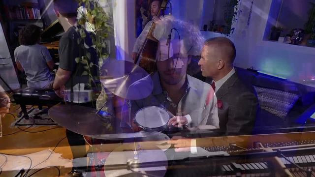 Emmet Cohen w/ Lucy Yeghiazaryan | Young At Heart смотреть онлайн