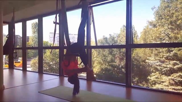 Въздушна Йога смотреть онлайн