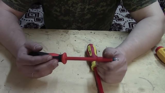 Опыт применения отвертки под биты + обзорОпыт применения отвертки под биты + обзор смотреть онлайн