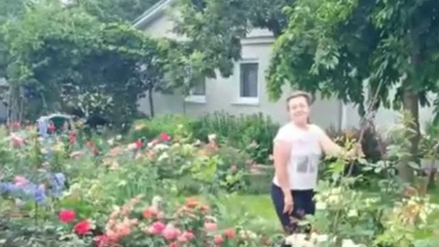 Natalia Natale's Rose Garden смотреть онлайн