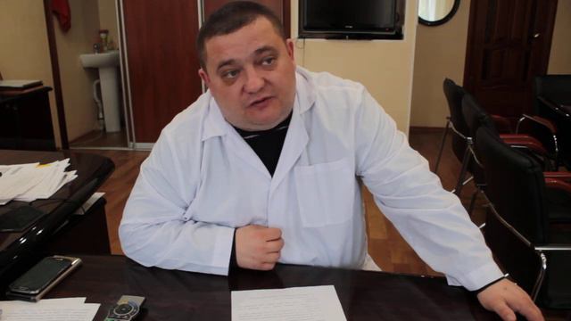 На вопросы горожан отвечает зам. глав. врача городской больницы Иван Чечиков смотреть онлайн