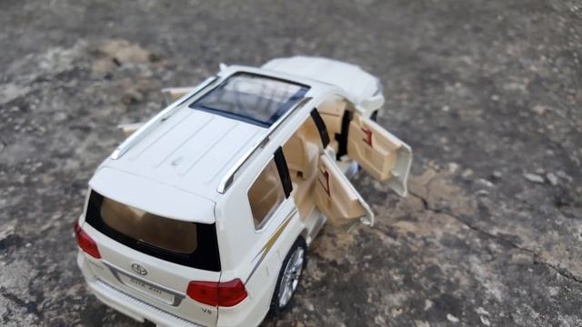 Land Cruiser 4x4 V8 2023 Price In Pakistan | Miniature Metal Model Diecast Mini Cars Toys Unboxing смотреть онлайн